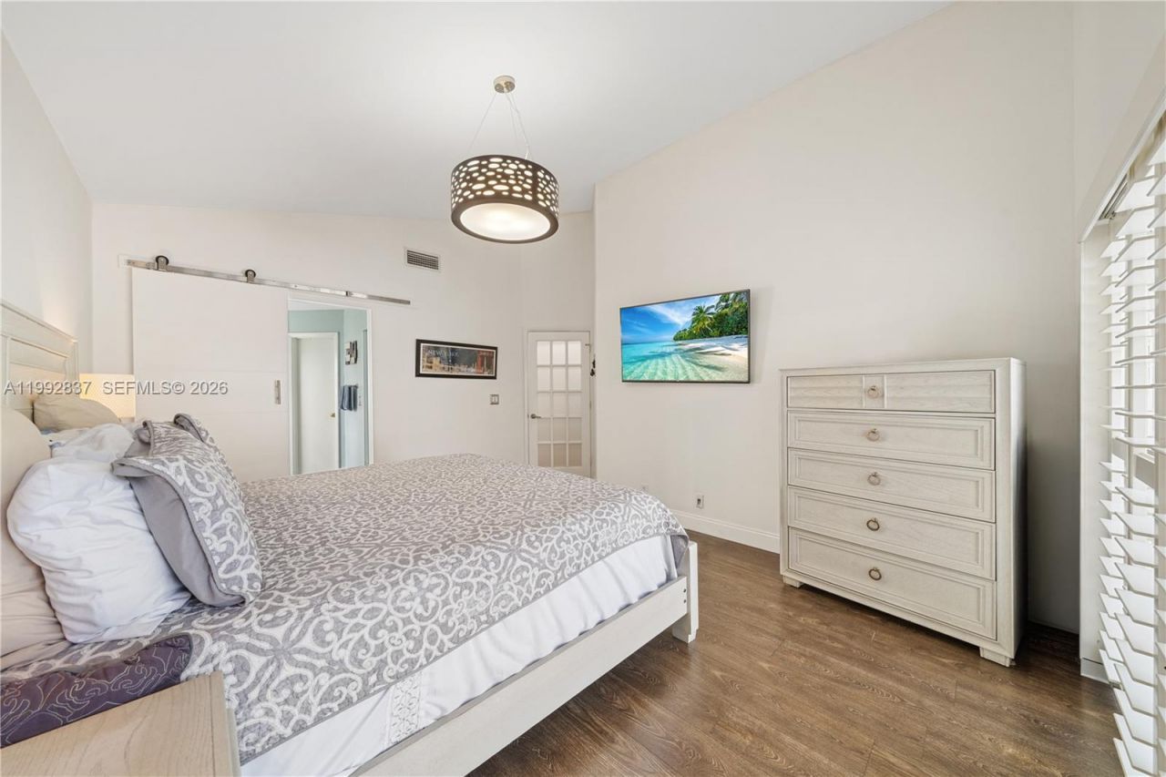 366 Bedford Ave, Weston, FL 33326 Photo