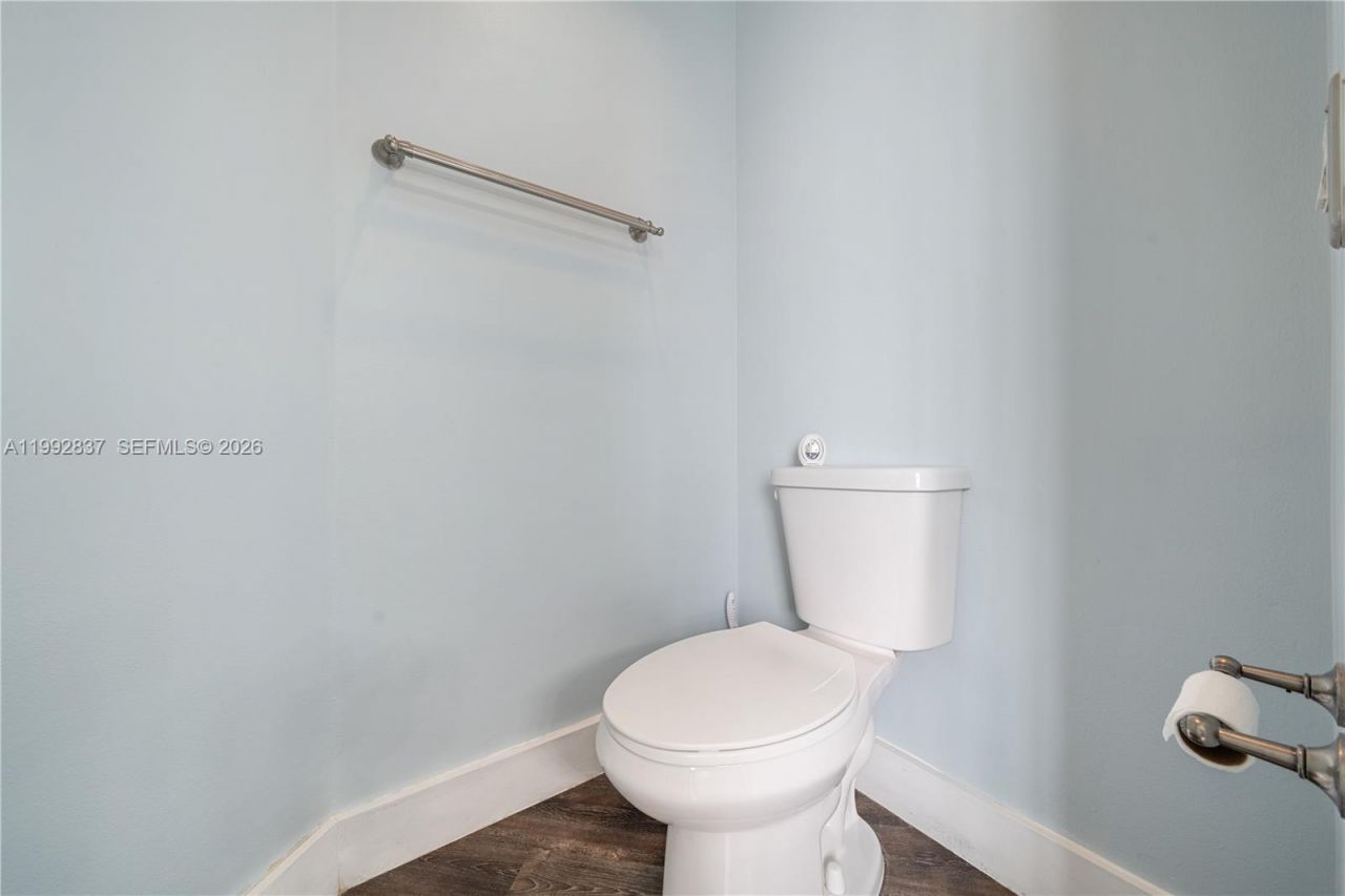 366 Bedford Ave , Weston, FL 33326 Photo