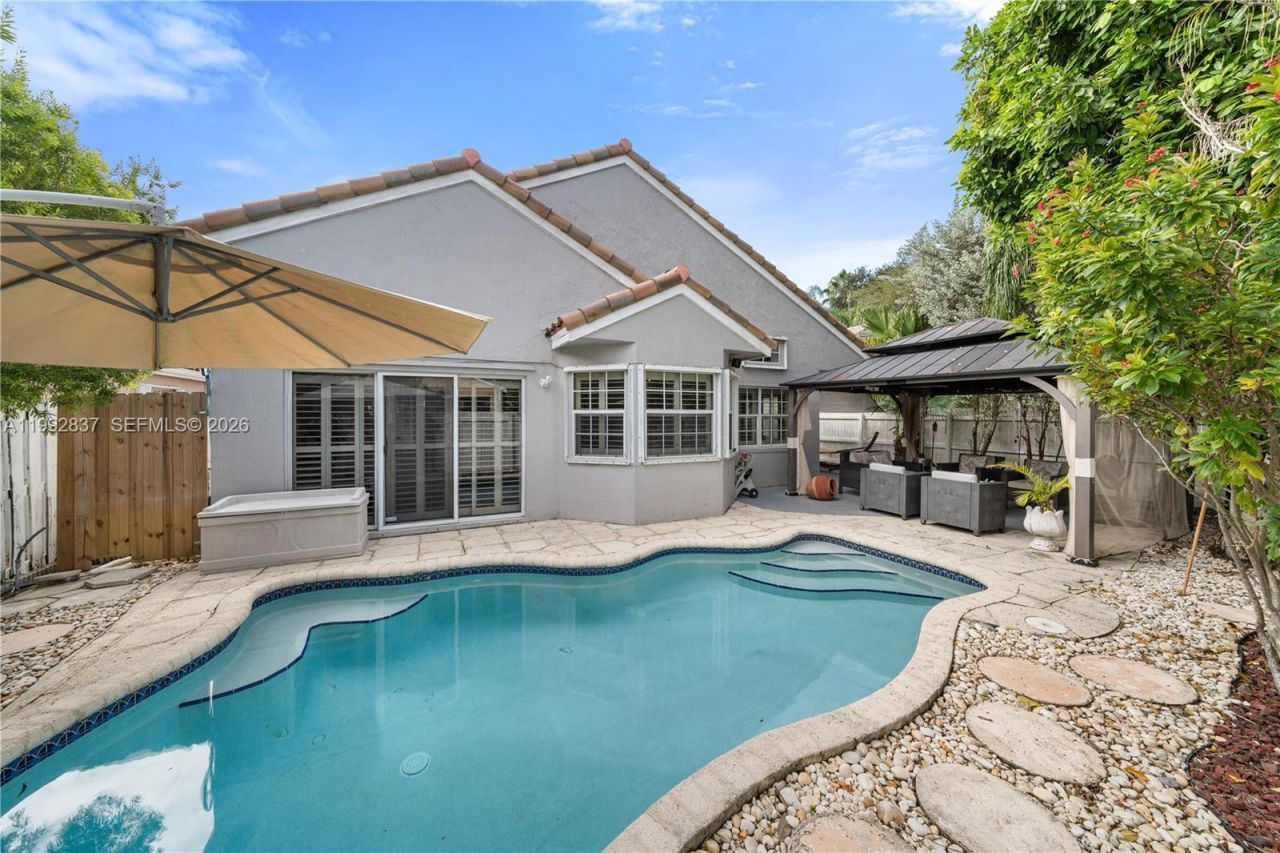 366 Bedford Ave , Weston, FL 33326 Photo