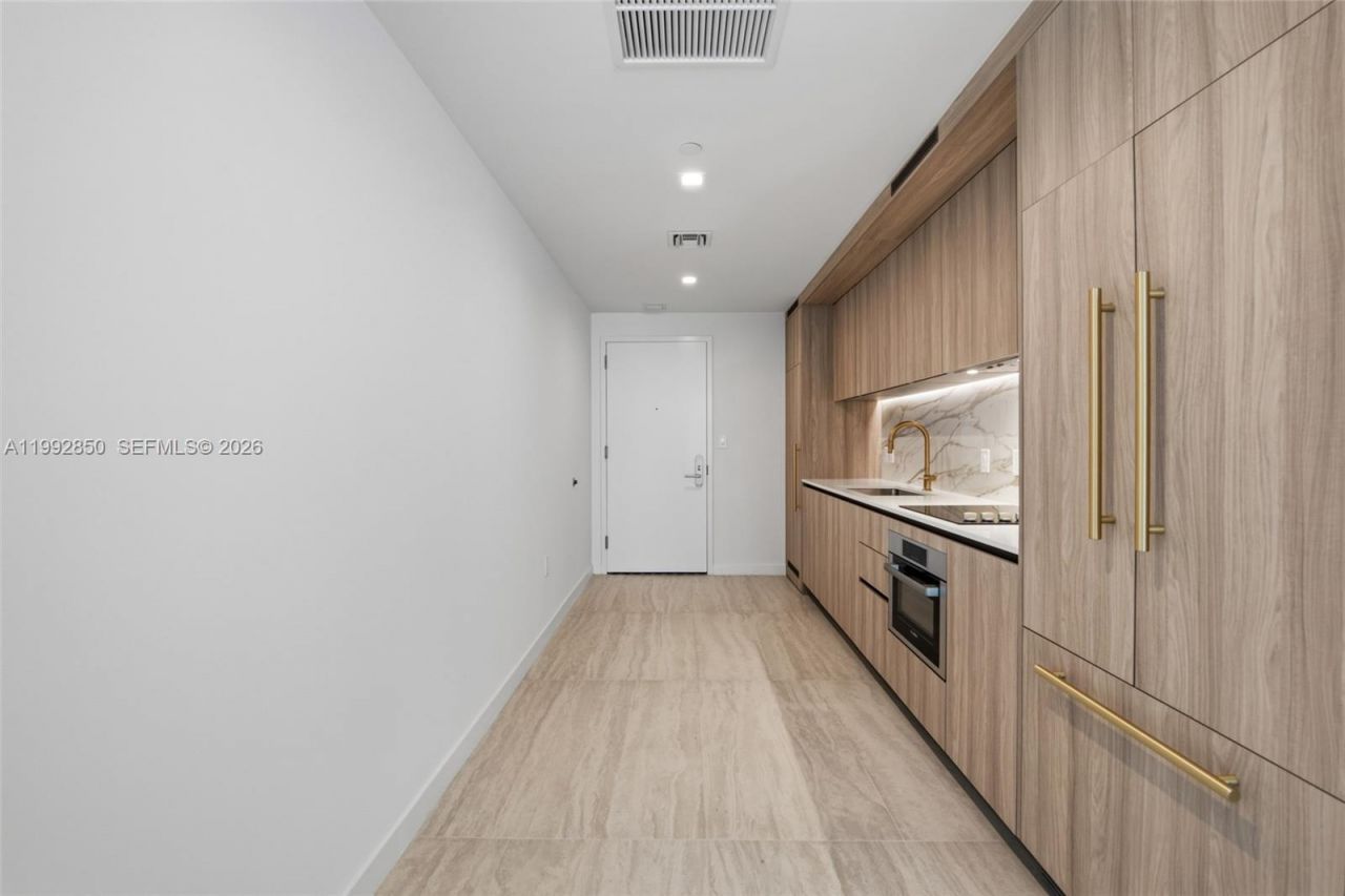 77 SE 5th Street, Unit 2914, Miami, FL 33131 Photo