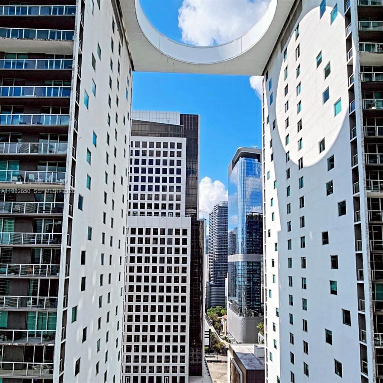 77 SE 5th Street, Unit 2914, Miami, FL 33131 Photo