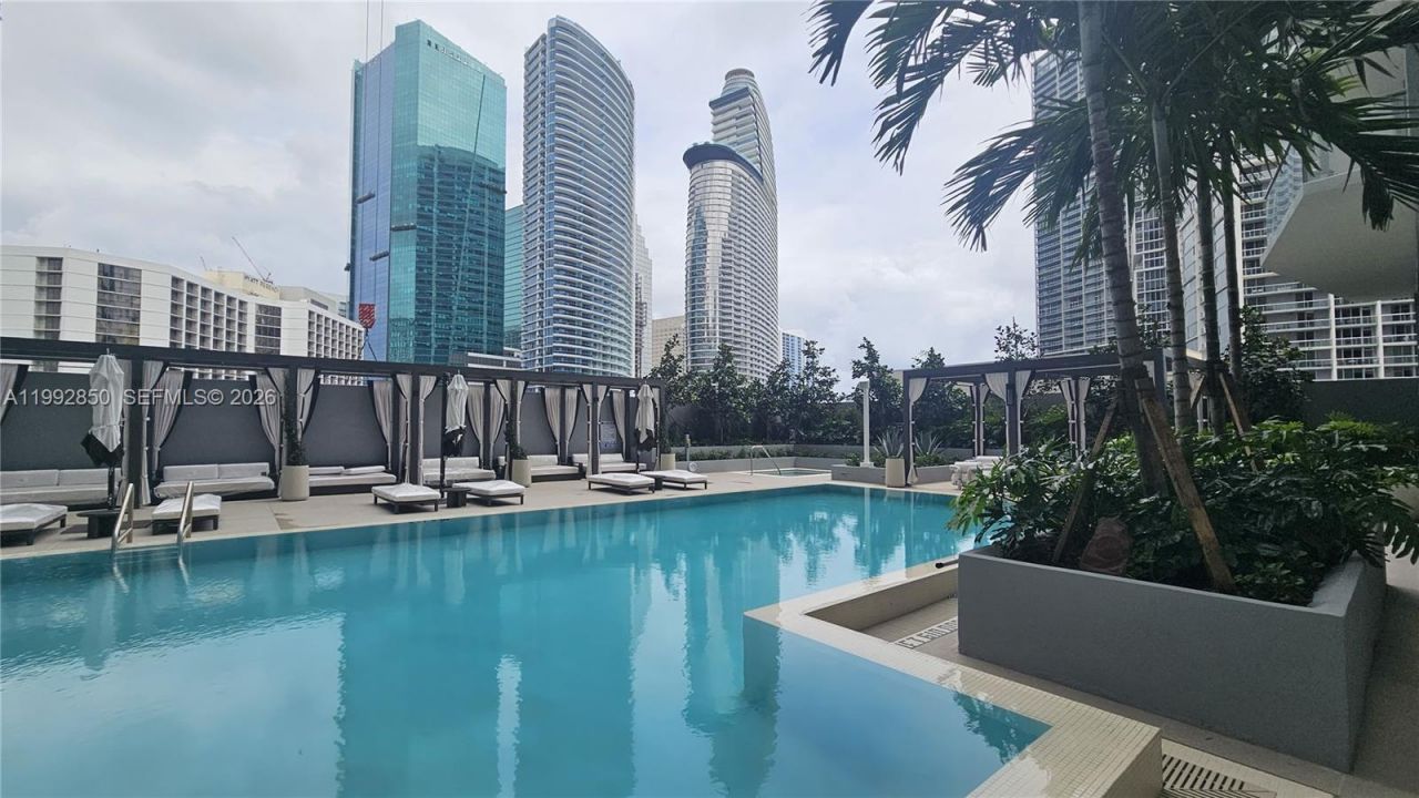 77 SE 5th Street, Unit 2914, Miami, FL 33131 Photo