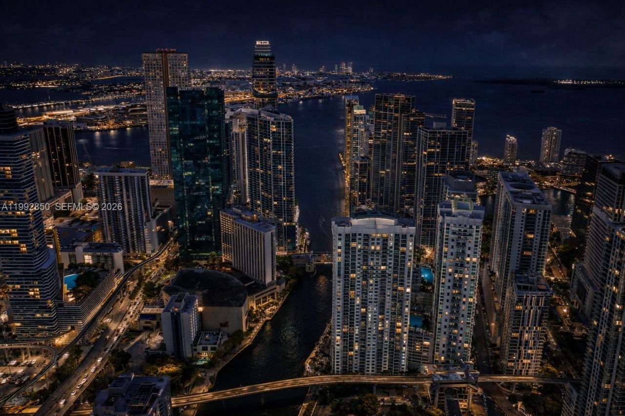 77 SE 5th Street, Unit 2914, Miami, FL 33131 Photo