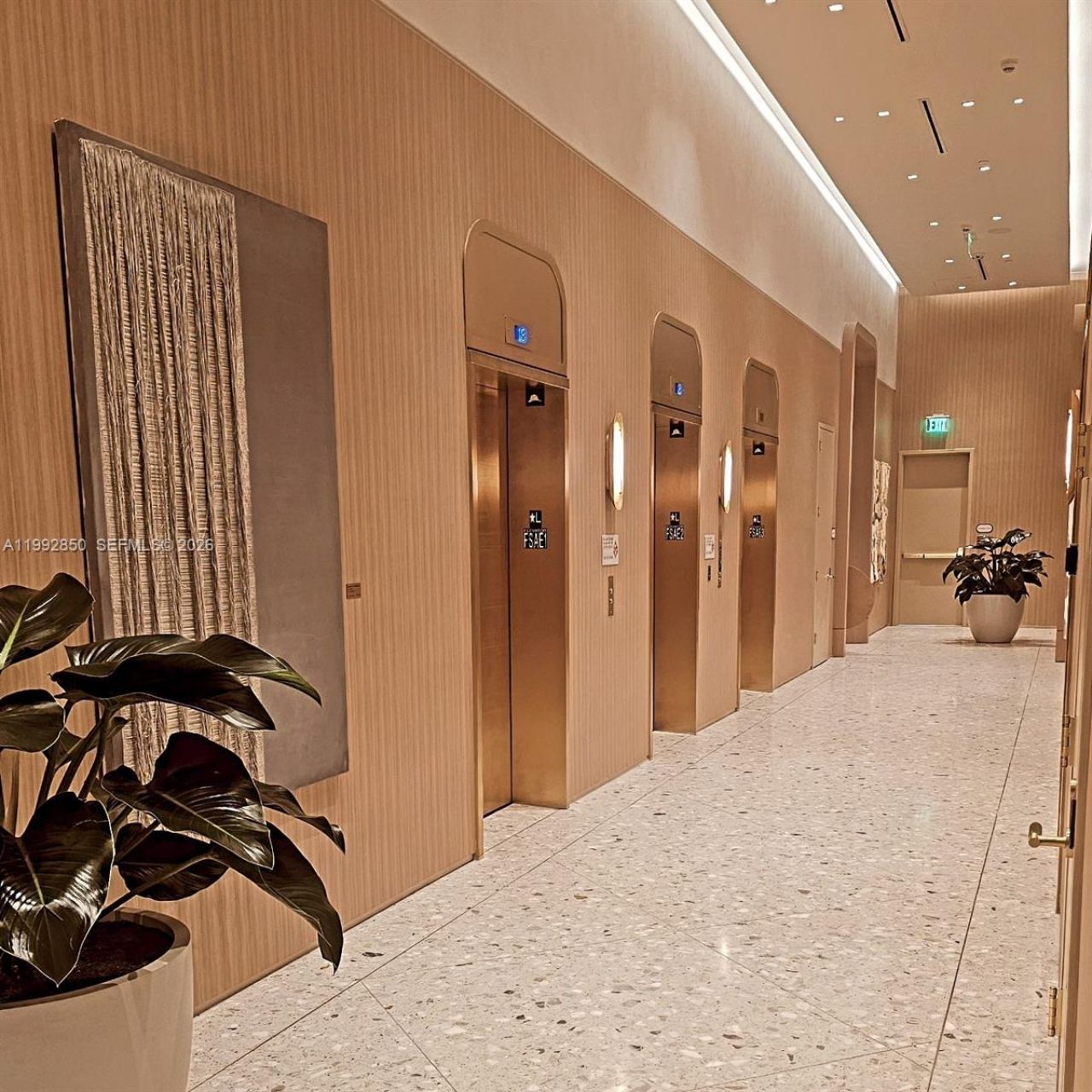 77 SE 5th Street, Unit 2914, Miami, FL 33131 Photo