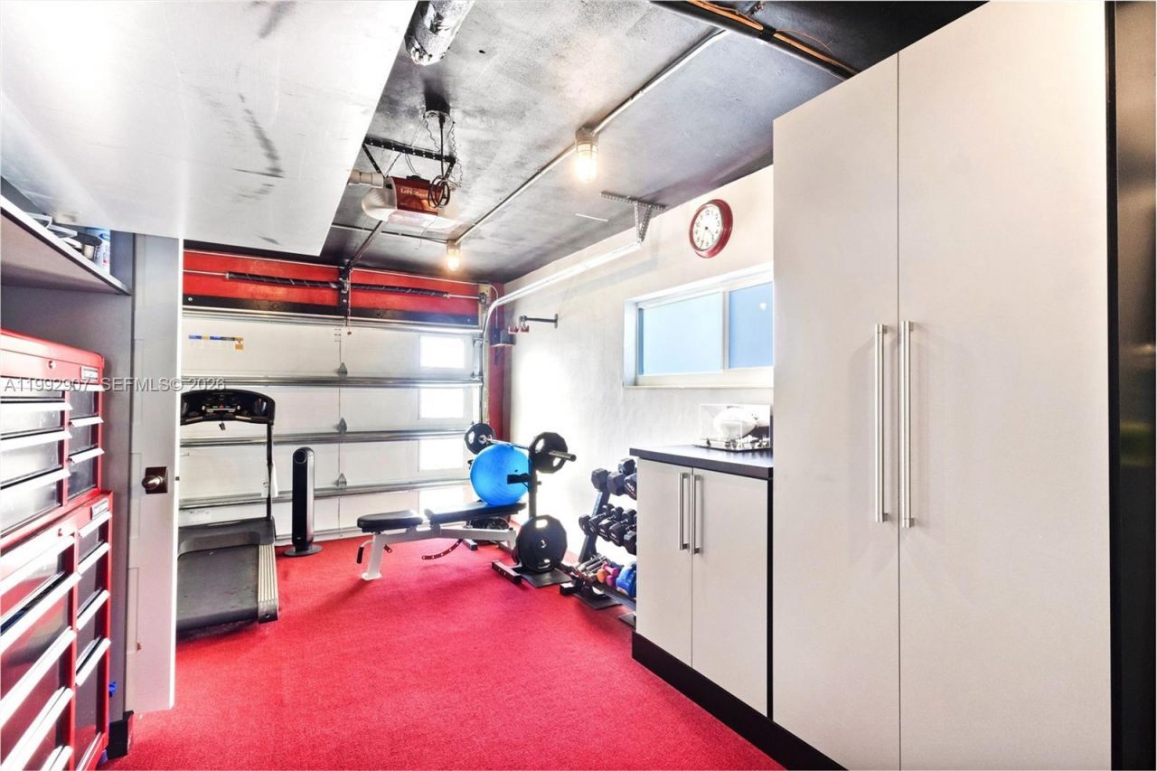 315 N 31st Rd , Hollywood, FL 33021 Photo