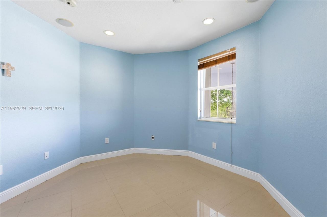 15184 SW 20th St , Miami, FL 33185 Photo