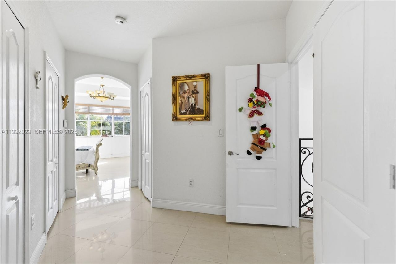 15184 SW 20th St , Miami, FL 33185 Photo