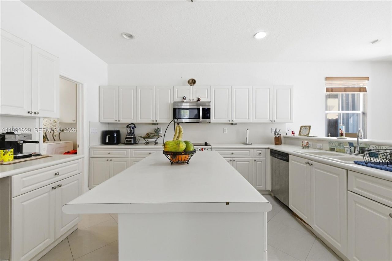 15184 SW 20th St , Miami, FL 33185 Photo