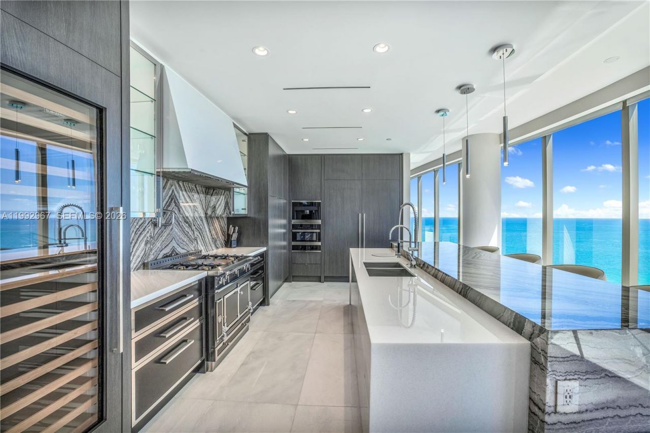 17901 Collins Ave , Unit 2404, Sunny Isles Beach, FL 33160 Photo