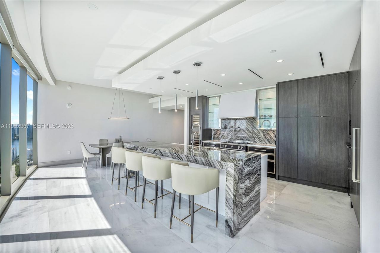 17901 Collins Ave , Unit 2404, Sunny Isles Beach, FL 33160 Photo