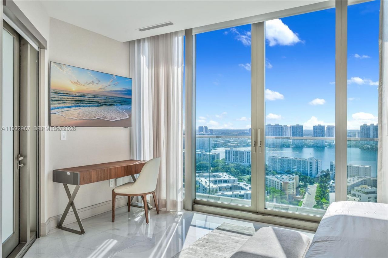 17901 Collins Ave , Unit 2404, Sunny Isles Beach, FL 33160 Photo