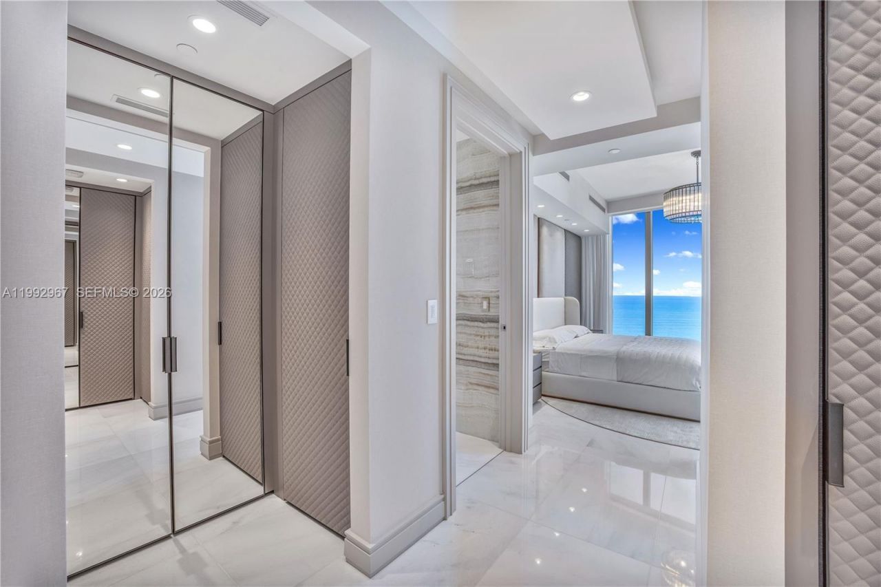 17901 Collins Ave , Unit 2404, Sunny Isles Beach, FL 33160 Photo