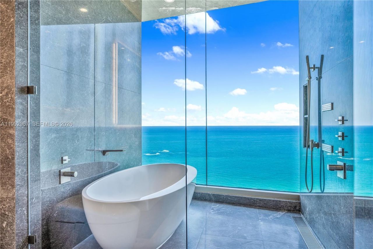 17901 Collins Ave , Unit 2404, Sunny Isles Beach, FL 33160 Photo