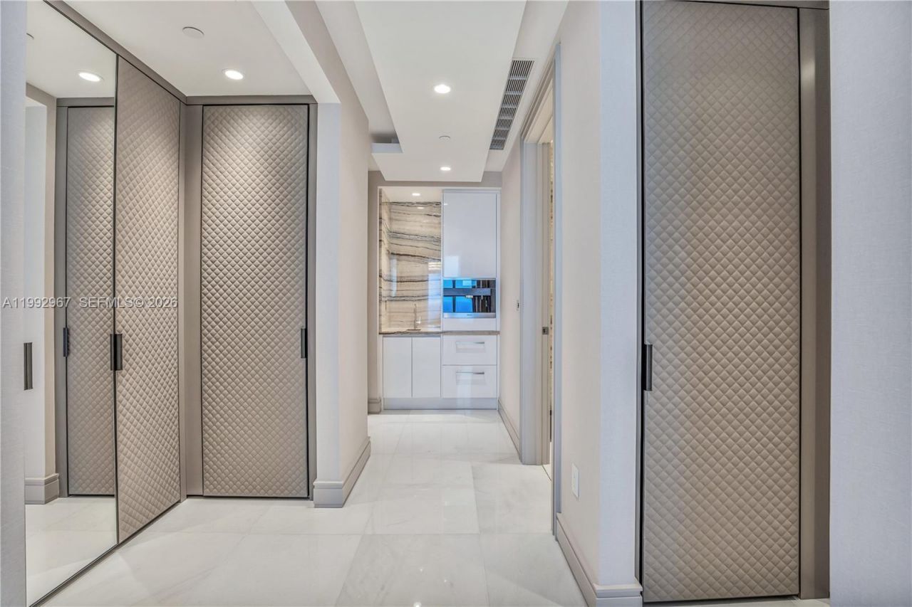 17901 Collins Ave , Unit 2404, Sunny Isles Beach, FL 33160 Photo