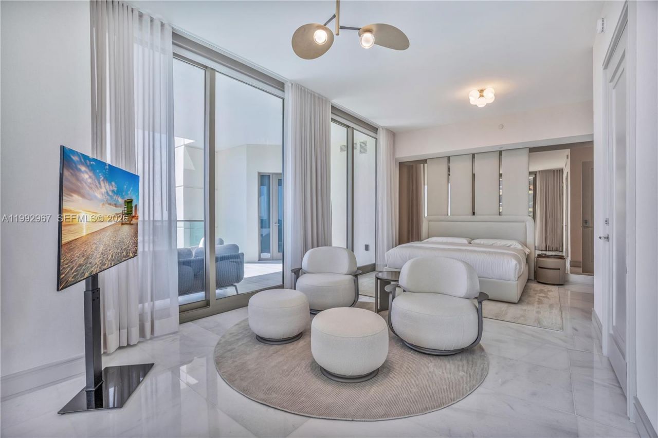 17901 Collins Ave , Unit 2404, Sunny Isles Beach, FL 33160 Photo
