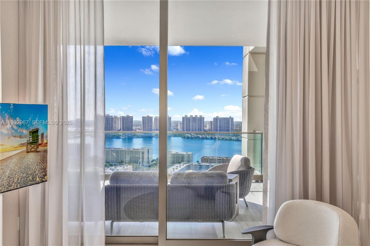 17901 Collins Ave , Unit 2404, Sunny Isles Beach, FL 33160 Photo