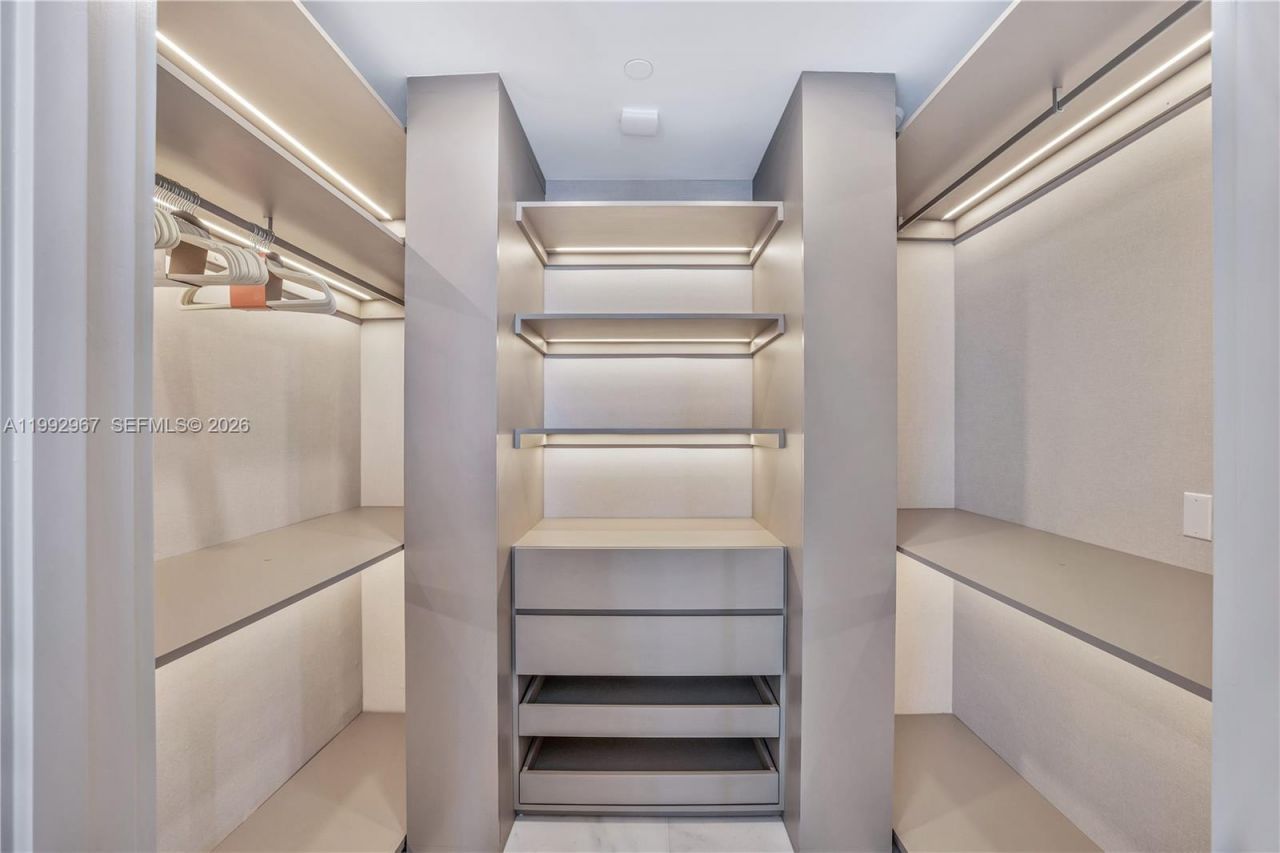 17901 Collins Ave , Unit 2404, Sunny Isles Beach, FL 33160 Photo