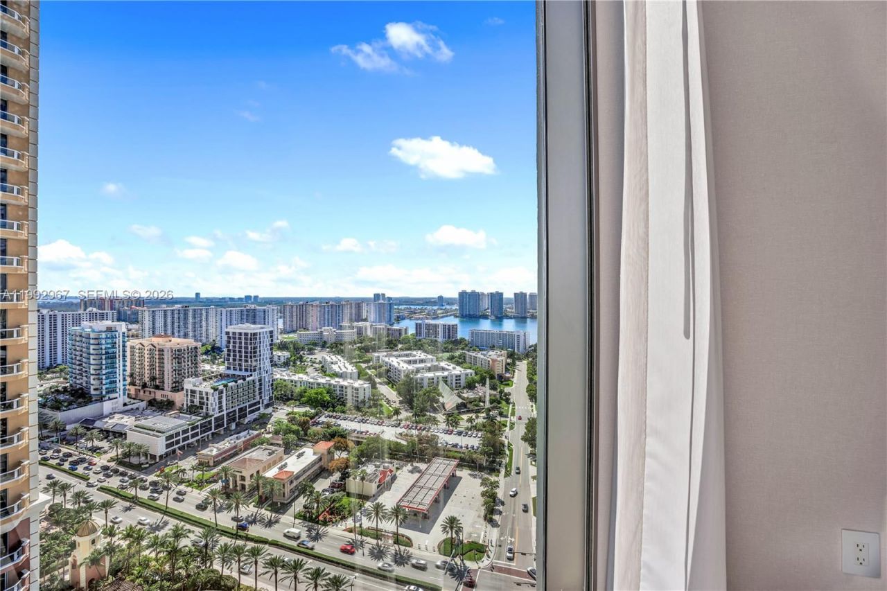 17901 Collins Ave , Unit 2404, Sunny Isles Beach, FL 33160 Photo