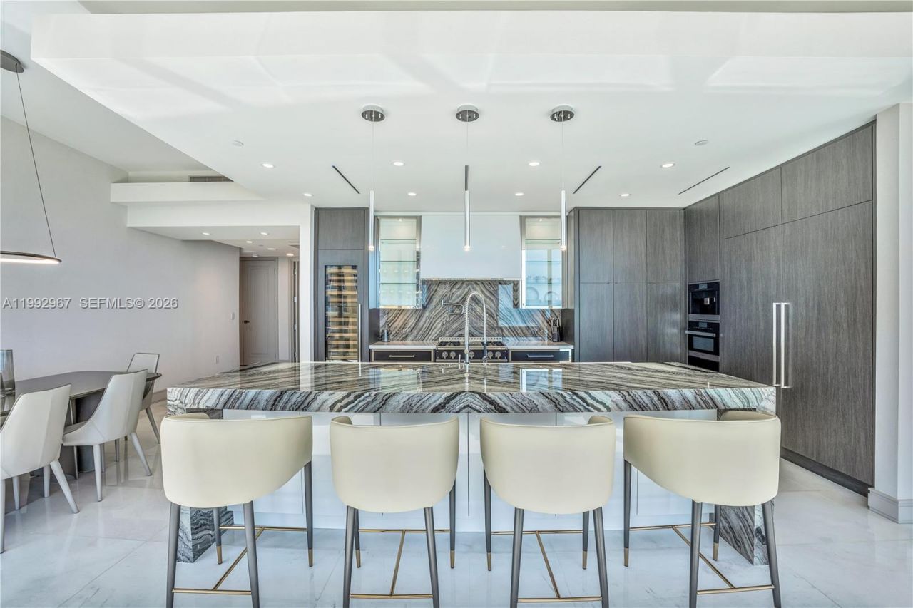 17901 Collins Ave , Unit 2404, Sunny Isles Beach, FL 33160 Photo