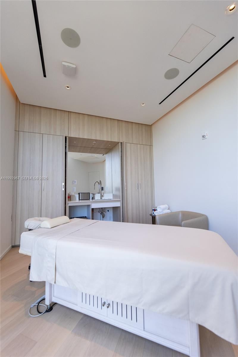 17901 Collins Ave, Unit 2404, Sunny Isles Beach, FL 33160 Photo