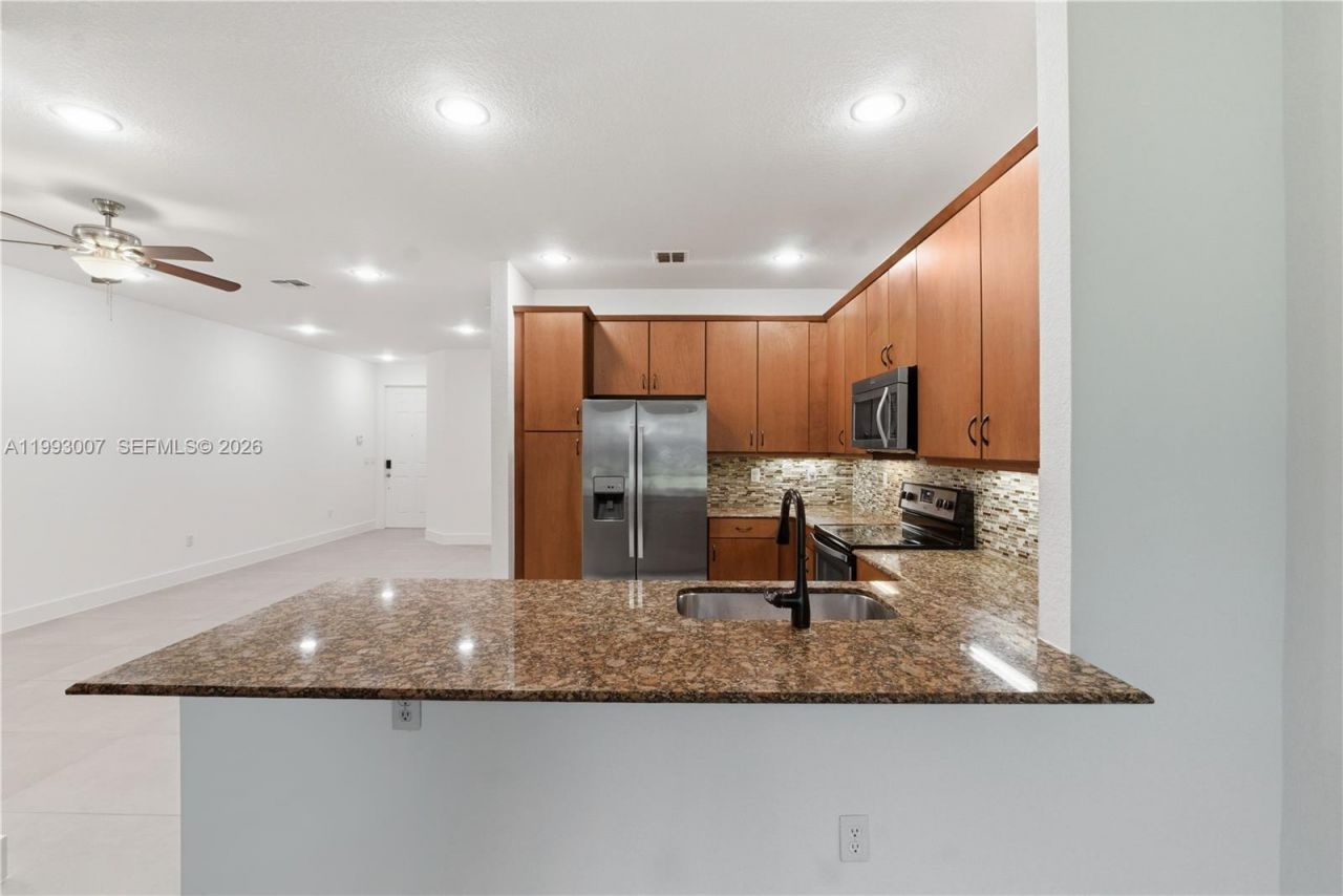 13012 N Riverwalk Cir N , Plantation, FL 33325 Photo