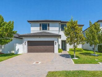 8019 NW 46th Ter Doral, FL 33166
