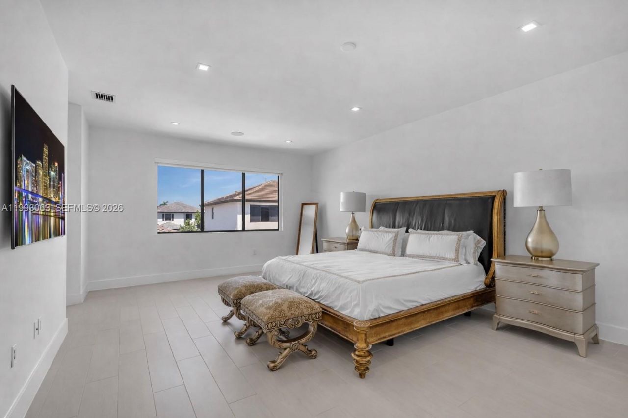 8019 NW 46th Ter , Doral, FL 33166 Photo