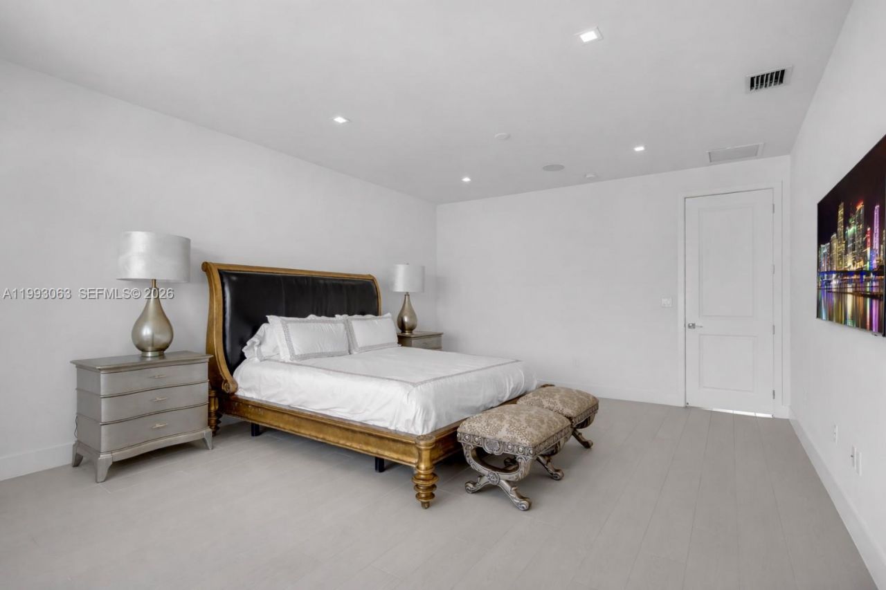 8019 NW 46th Ter , Doral, FL 33166 Photo