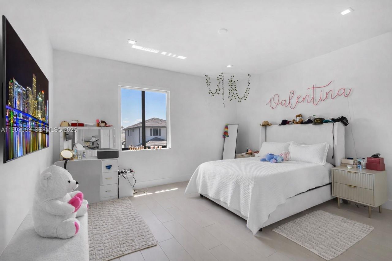 8019 NW 46th Ter , Doral, FL 33166 Photo