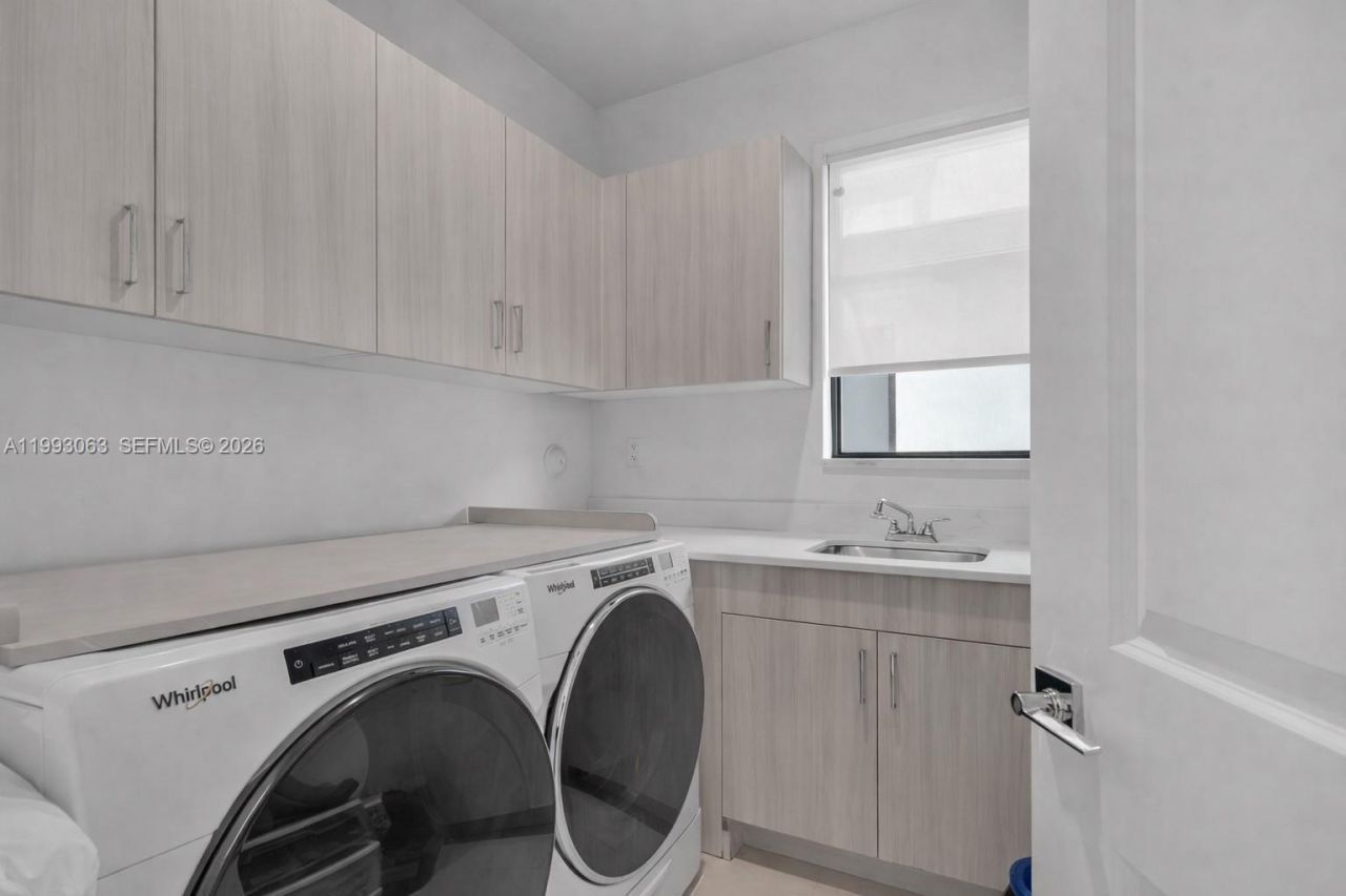 8019 NW 46th Ter , Doral, FL 33166 Photo