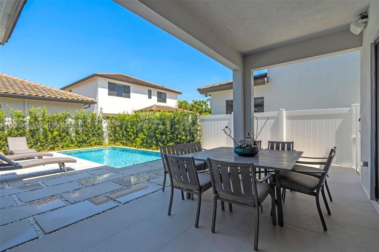 8019 NW 46th Ter , Doral, FL 33166 Photo