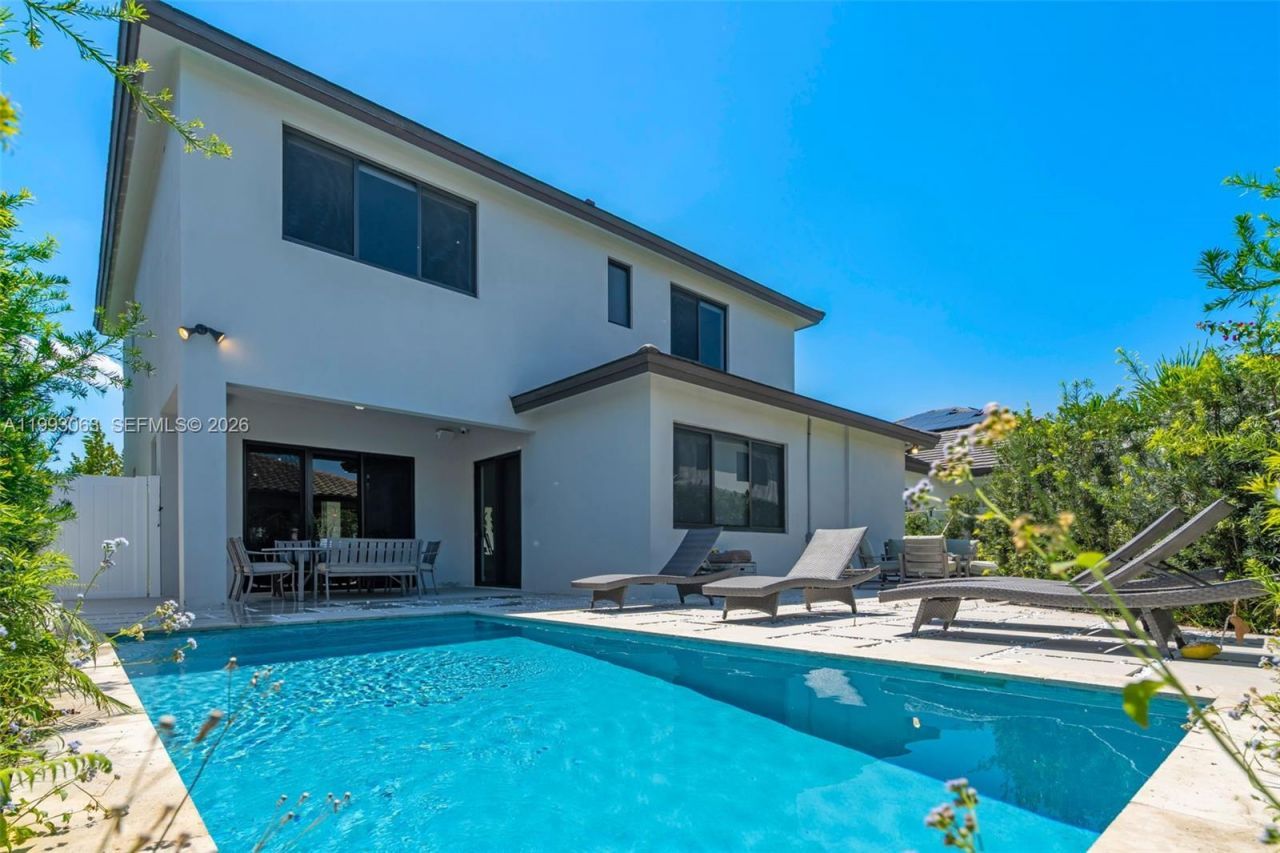 8019 NW 46th Ter , Doral, FL 33166 Photo