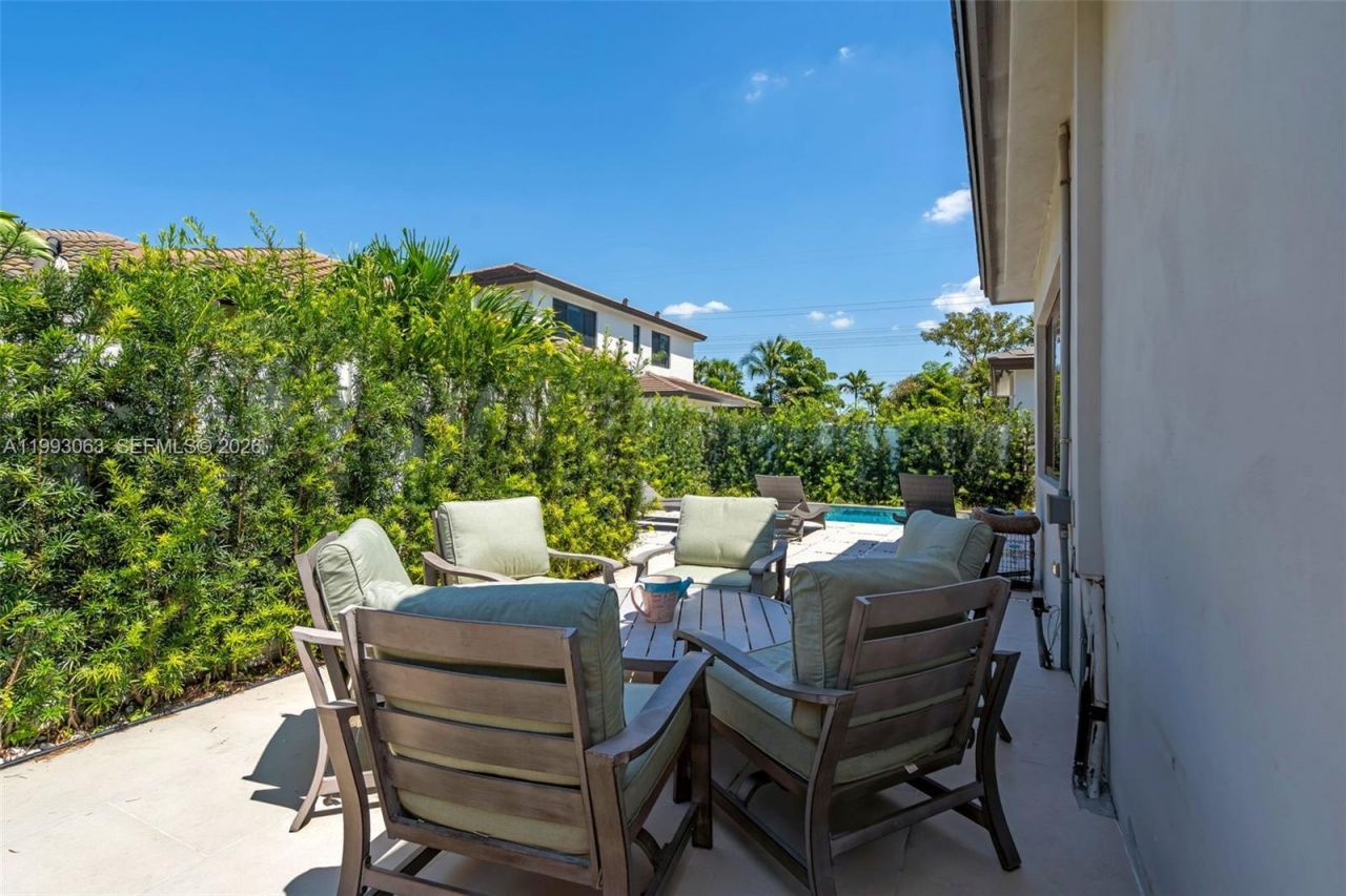 8019 NW 46th Ter , Doral, FL 33166 Photo