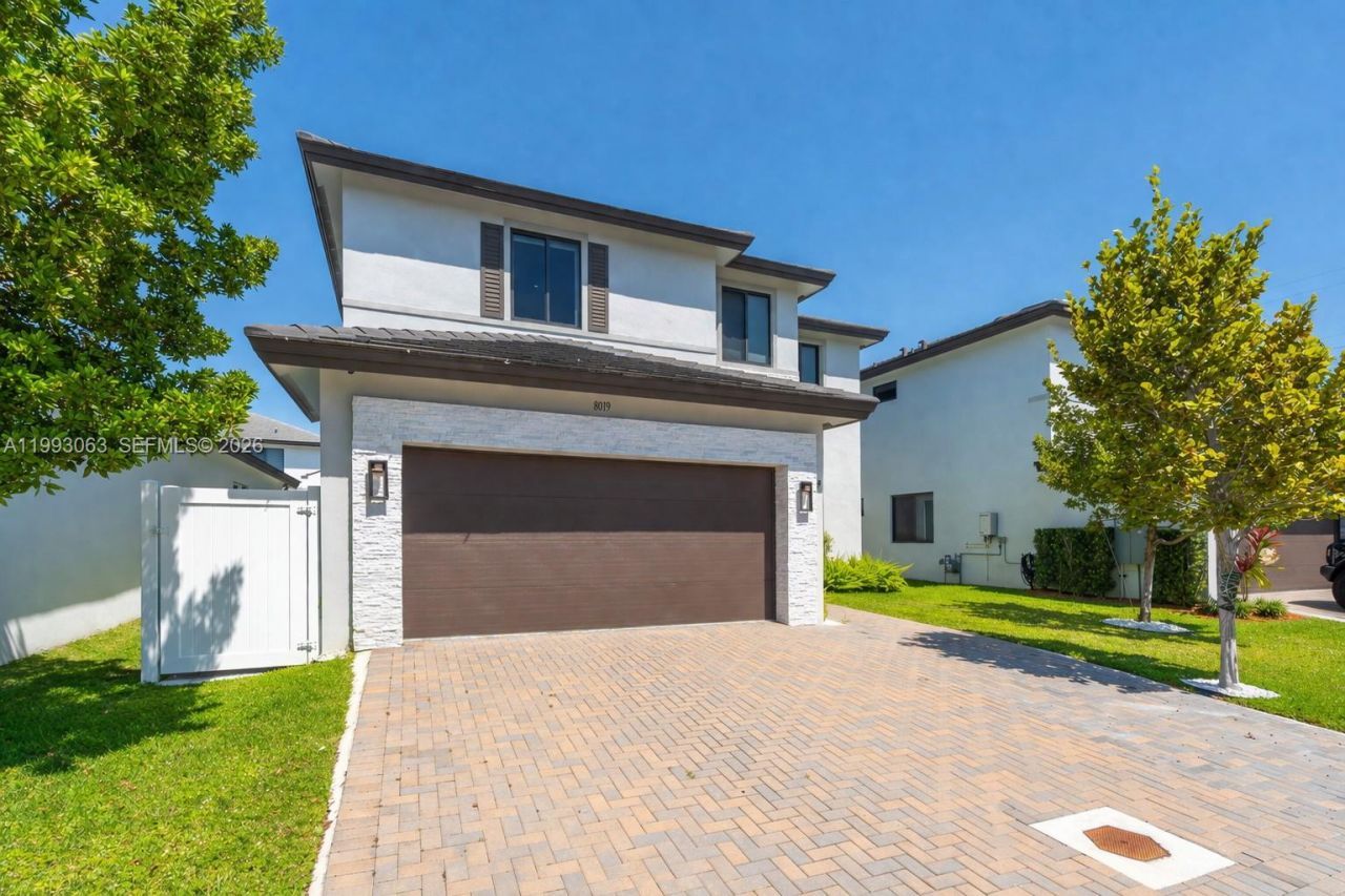 8019 NW 46th Ter , Doral, FL 33166 Photo