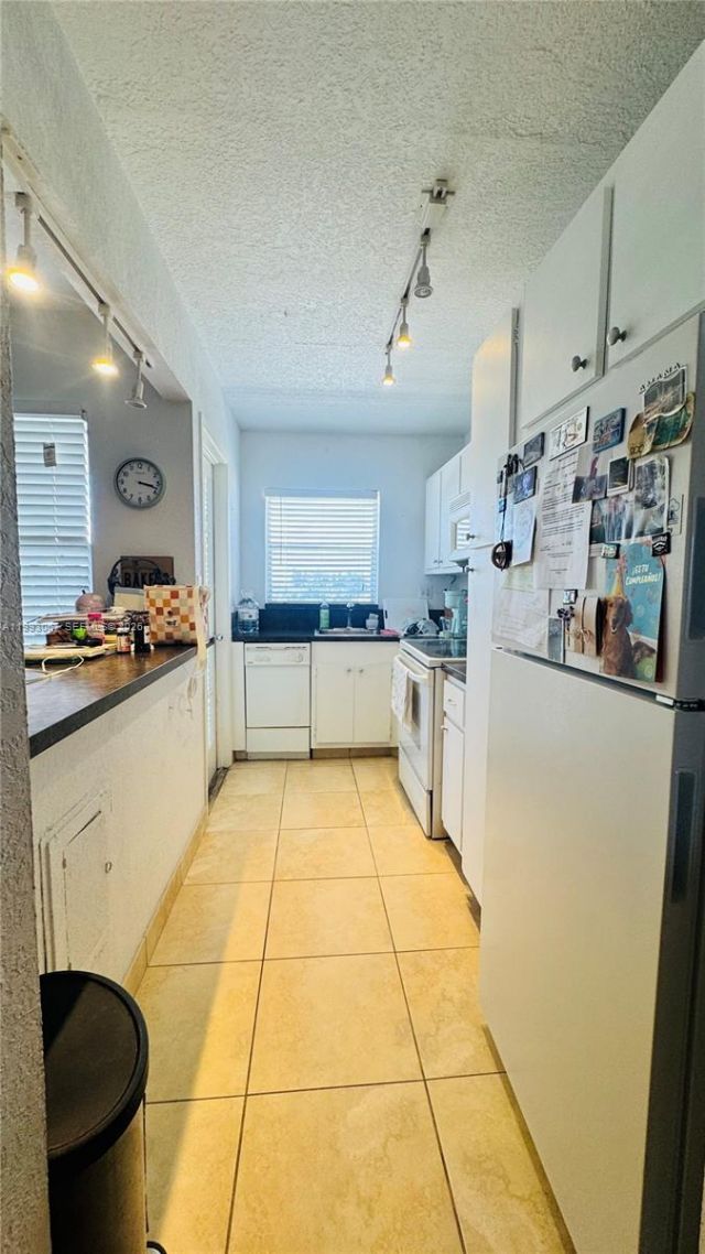 1425 Arthur , Unit 514B, Hollywood, FL 33020 Photo