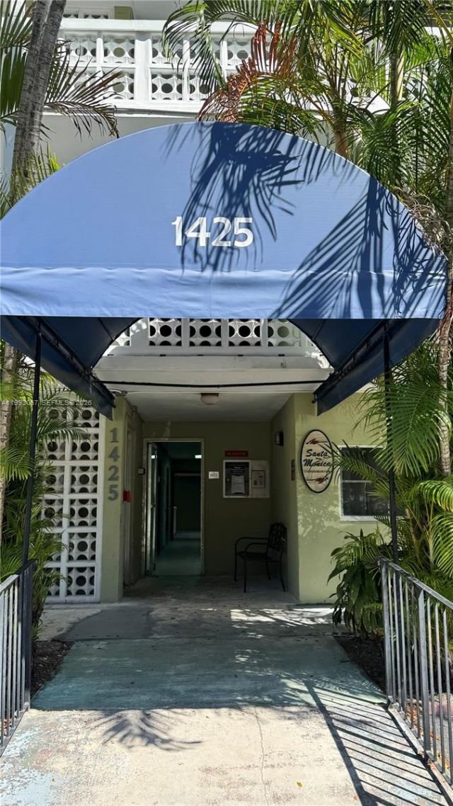 1425 Arthur , Unit 514B, Hollywood, FL 33020 Photo