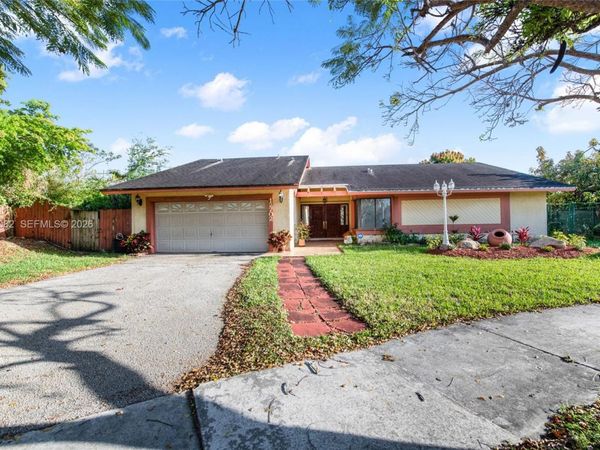 12702 SW 113th Ln , Miami, FL 33186