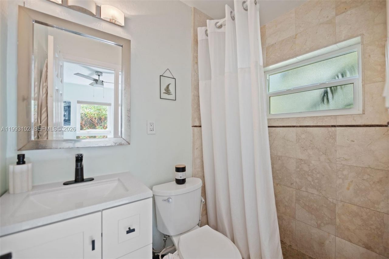 350 NE 59th St , Oakland Park, FL 33334 Photo