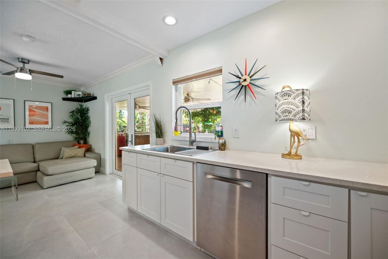 350 NE 59th St , Oakland Park, FL 33334 Photo