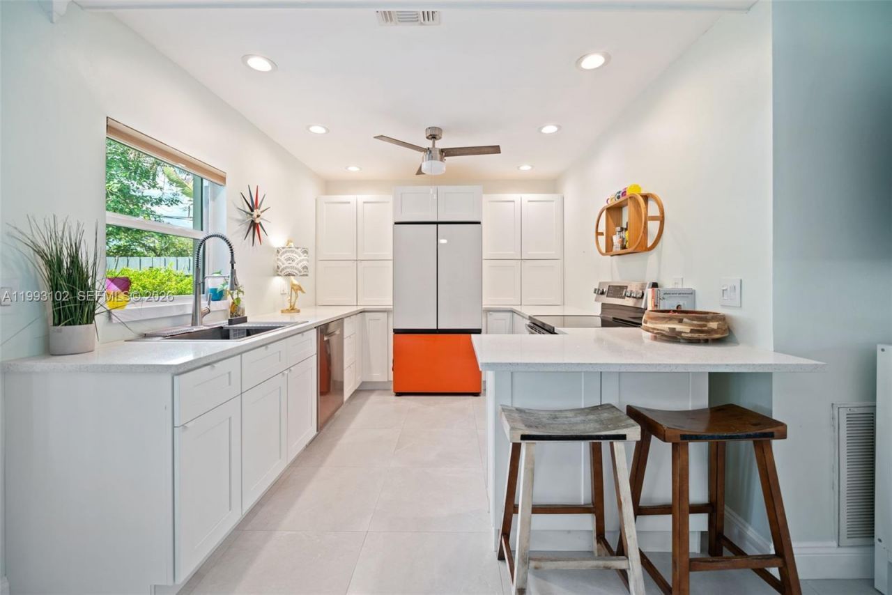 350 NE 59th St , Oakland Park, FL 33334 Photo