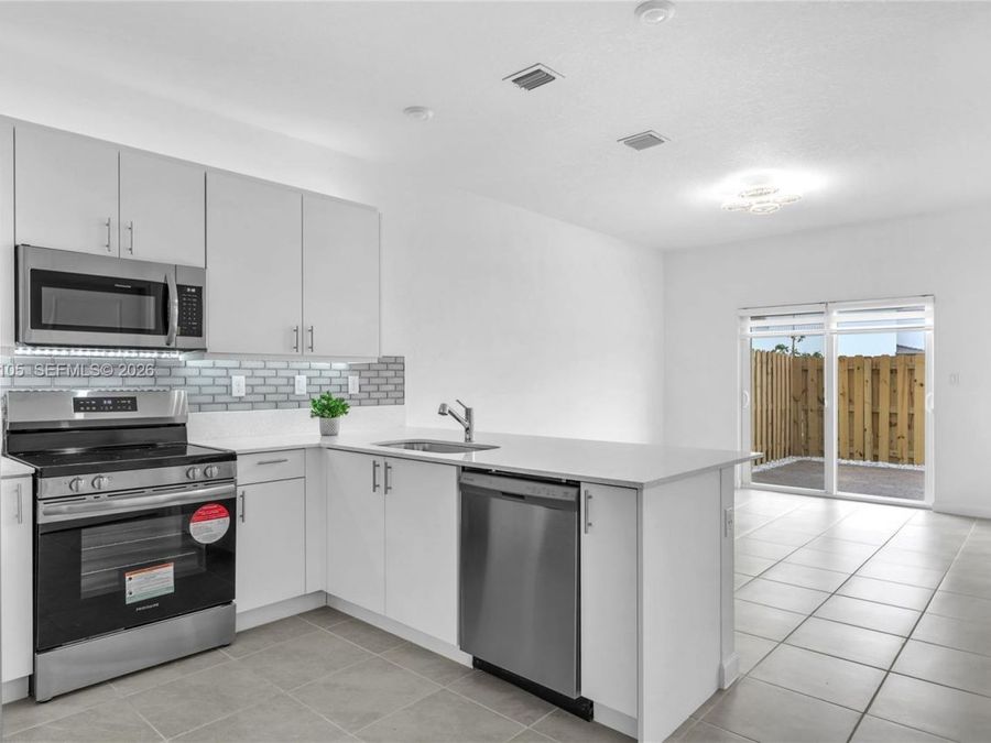 Property Image 92