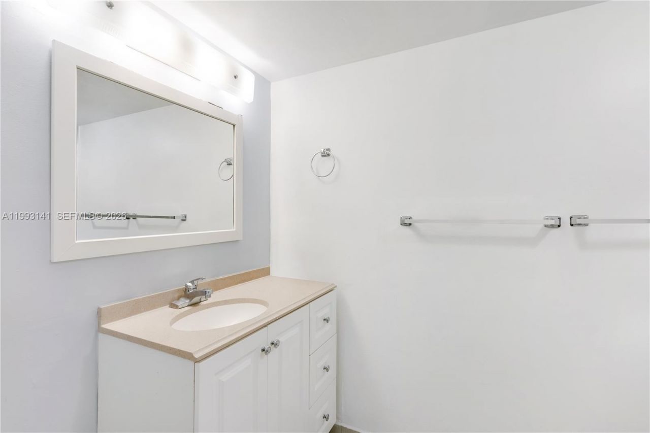 9423 SW 76th St, Unit W21, Miami, FL 33173 Photo