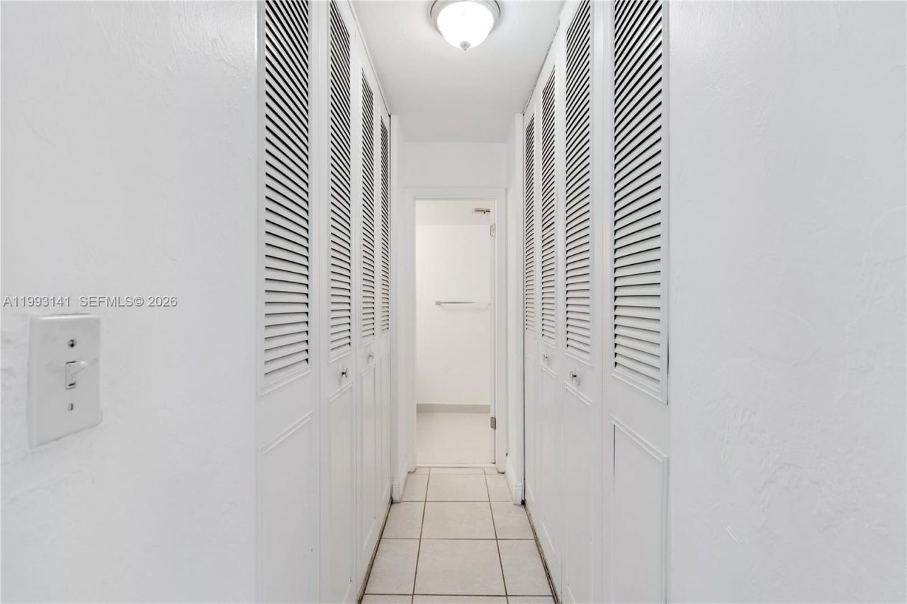 9423 SW 76th St, Unit W21, Miami, FL 33173 Photo