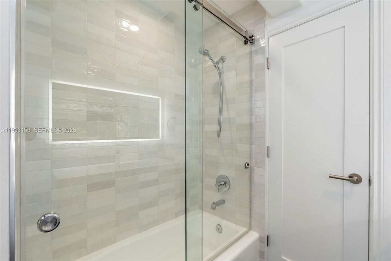 634 W 47th St , Miami Beach, FL 33140 Photo