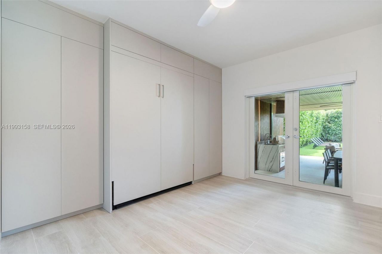 634 W 47th St , Miami Beach, FL 33140 Photo