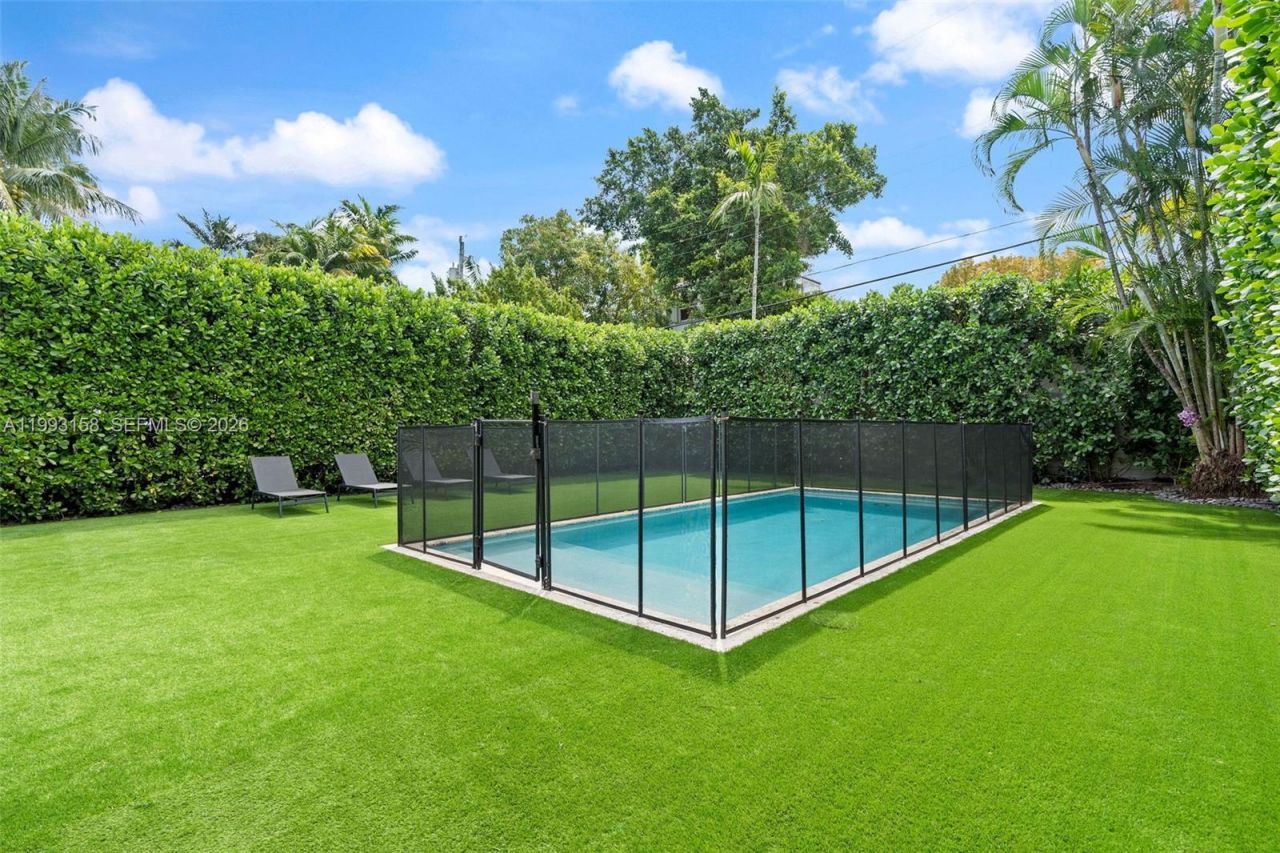 634 W 47th St , Miami Beach, FL 33140 Photo