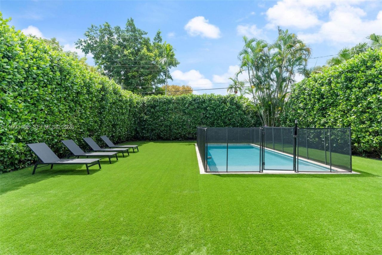 634 W 47th St , Miami Beach, FL 33140 Photo