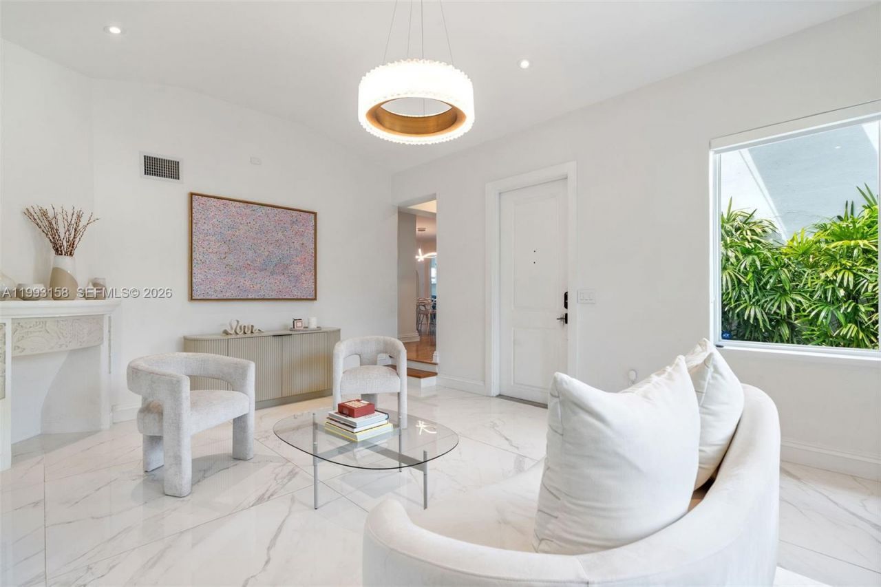 634 W 47th St , Miami Beach, FL 33140 Photo