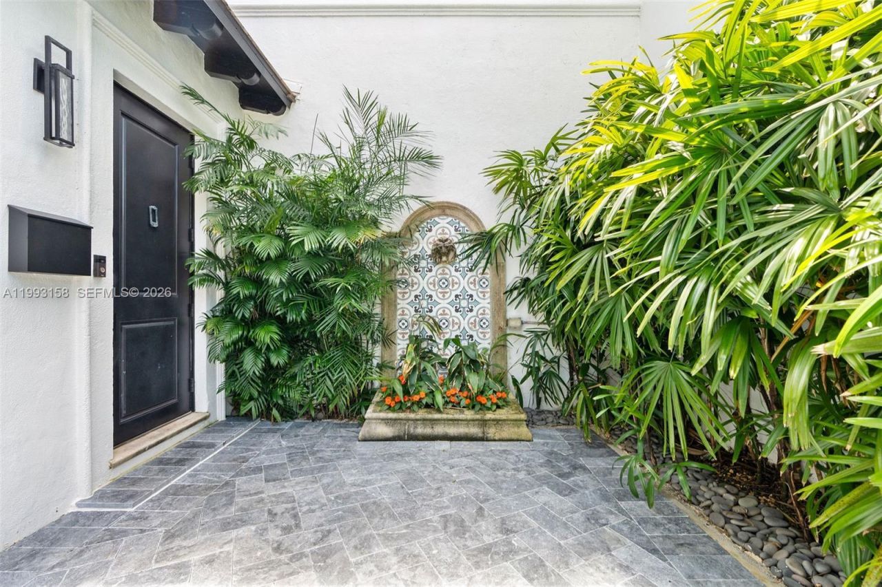 634 W 47th St , Miami Beach, FL 33140 Photo