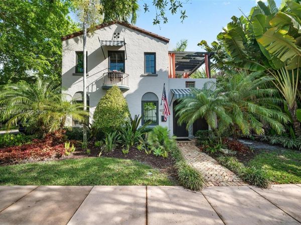 447 Giralda Ave , Coral Gables, FL 33134